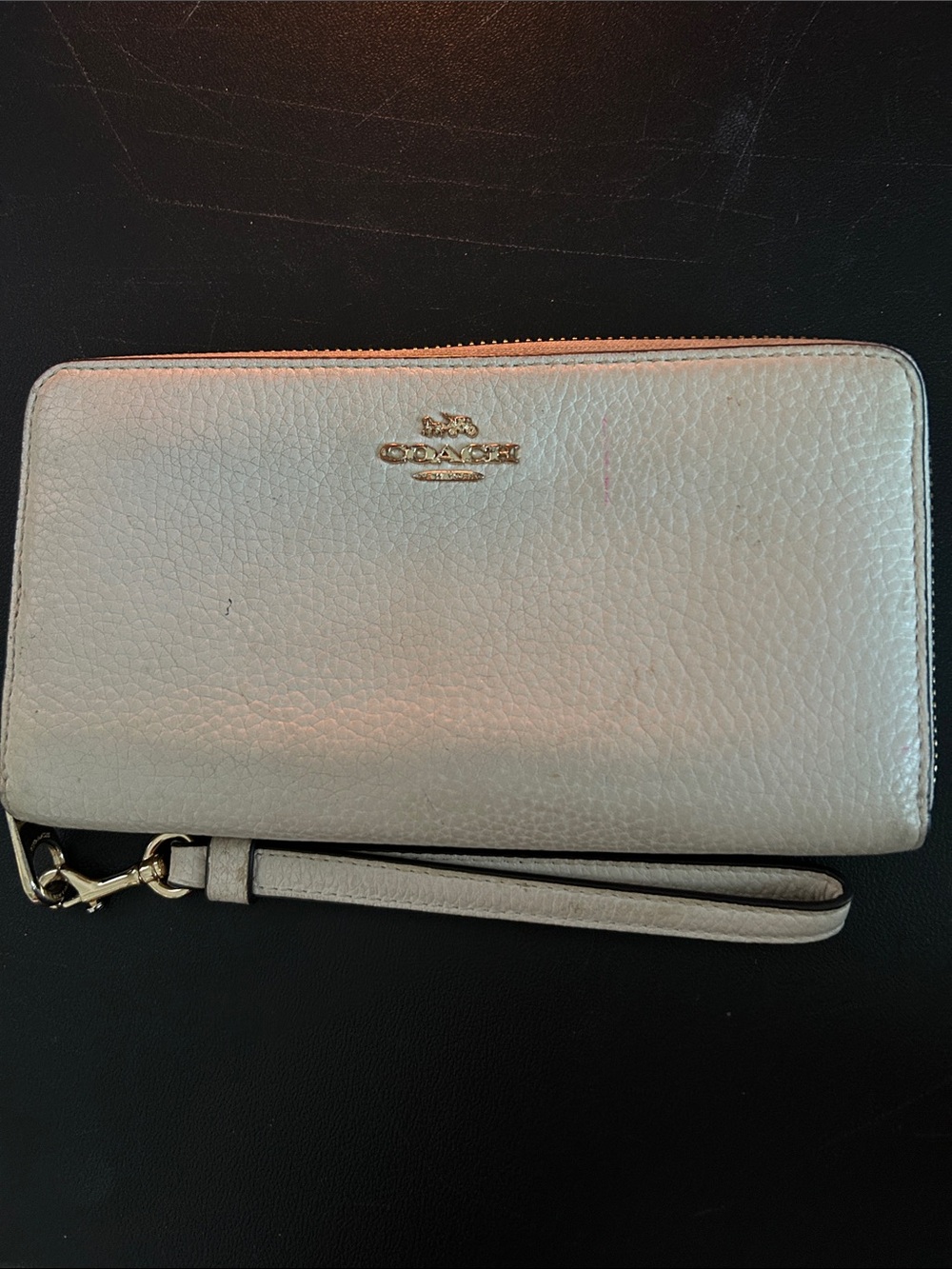 Coach Cream Pebbled Leather Wristlet with Gold Logo - Picture 2 of 5